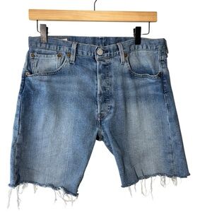 Levi's 501 Denim Cut off Jean Shorts Size 32 Raw Hem Button Fly